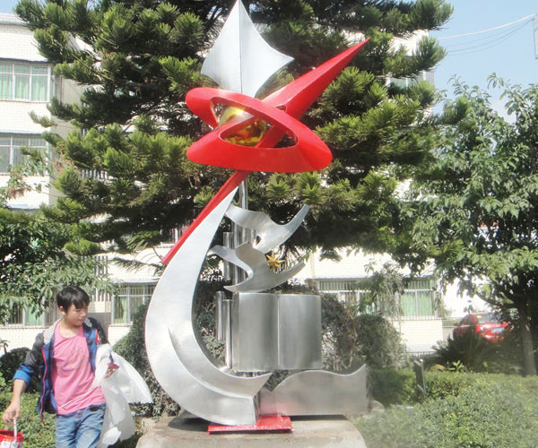 ���P䓵���-�^�M(j��n)����2.8�ף����b��ַ��������С�W(xu��)�������r(sh��)�g��2011��10��29��