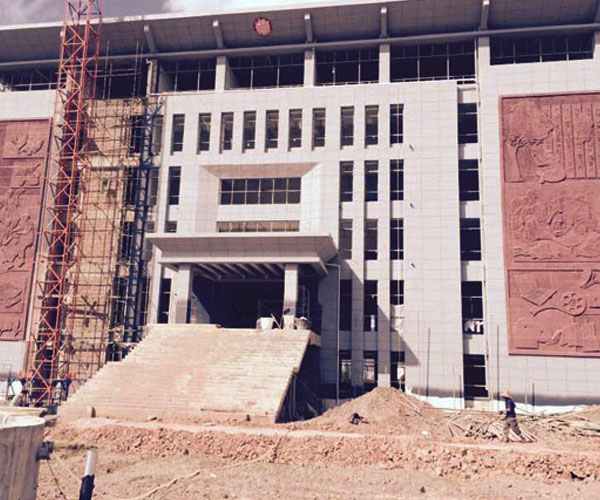 ���|(zh��)�tɰ�r����15�ף����b��ַ�������ϝ��n���^���깤�r(sh��)�g��2015.3.28��